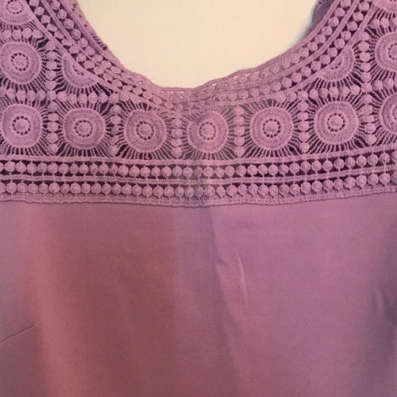 Women's dress. - Picture 2 of 2